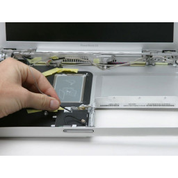 Замена дисплея PowerBook G4 Aluminium 12 